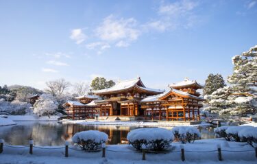 着物で拝観する平等院